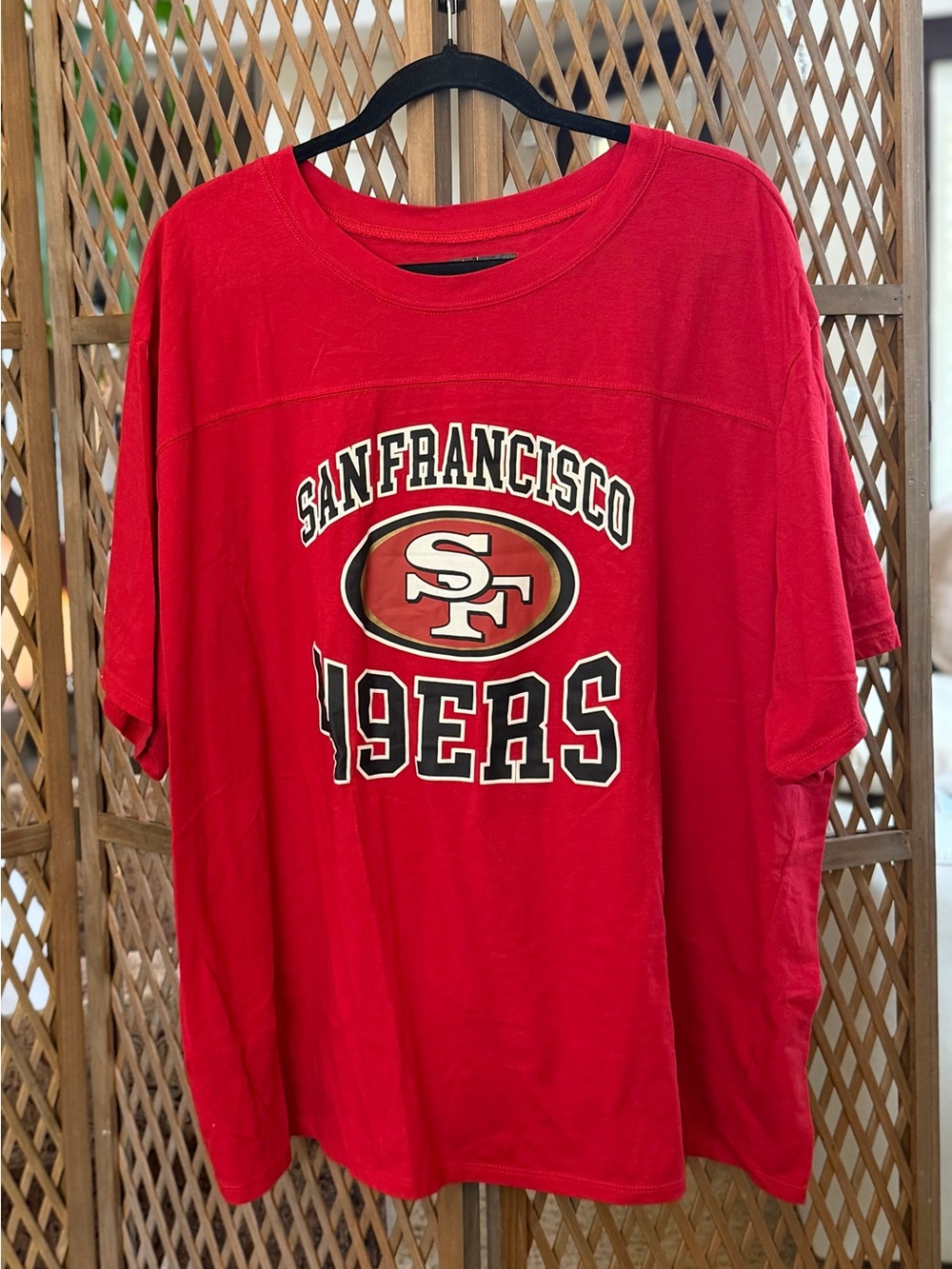 NFL ♥️💛San Francisco 49ers Logo Short Sleeve Tee 🏉